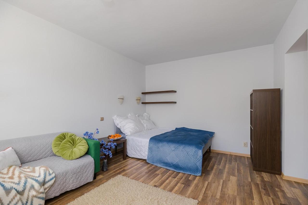 Stay With Friends In Varsovie Extérieur photo