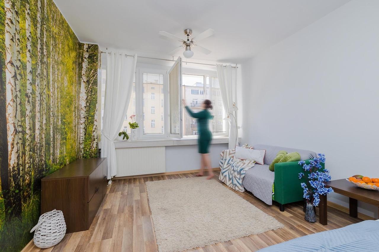 Stay With Friends In Varsovie Extérieur photo